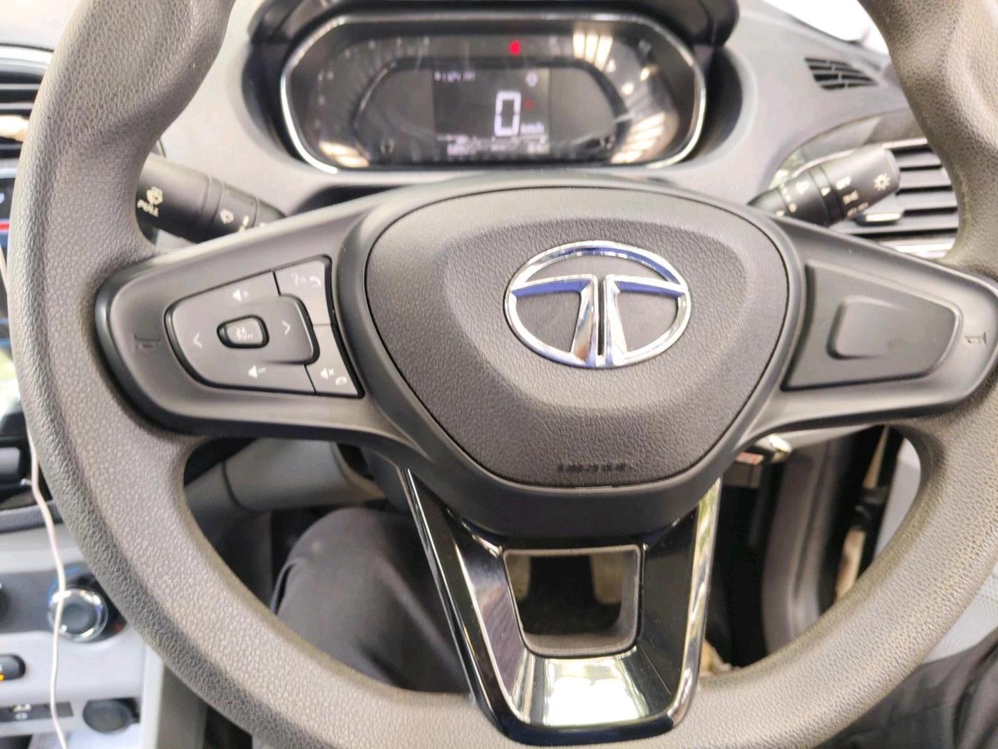 2023 Tata Tiago XT (O) PETROL, Petrol, Manual, 6,892 km, interior
