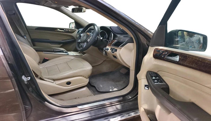 2012 Mercedes Benz Ml Class 350 CDI, Diesel, Automatic, 1,69,680 km, interior