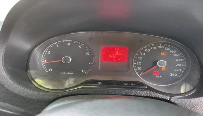 2013 Volkswagen Polo HIGHLINE1.2L, Petrol, Manual, 1,51,273 km, interior