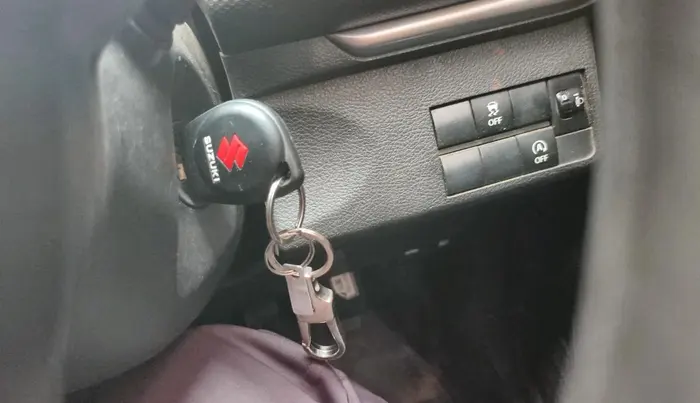 2022 Maruti BREZZA VXI SMART HYBRID, Petrol, Manual, 30,352 km, interior