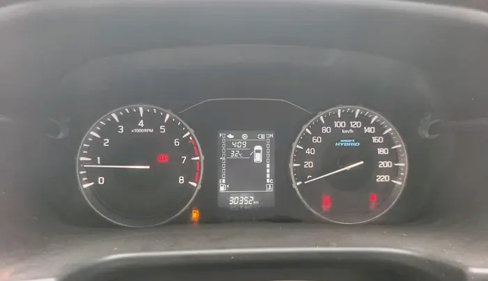 2022 Maruti BREZZA VXI SMART HYBRID, Petrol, Manual, 30,352 km, interior