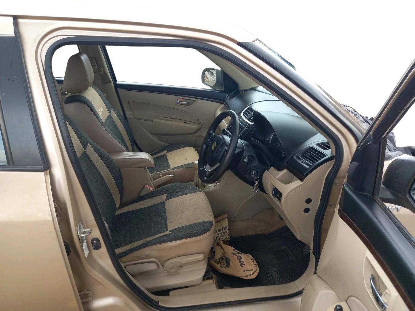 2012 Maruti Swift Dzire ZXI, CNG, Manual, 1,25,660 km, interior