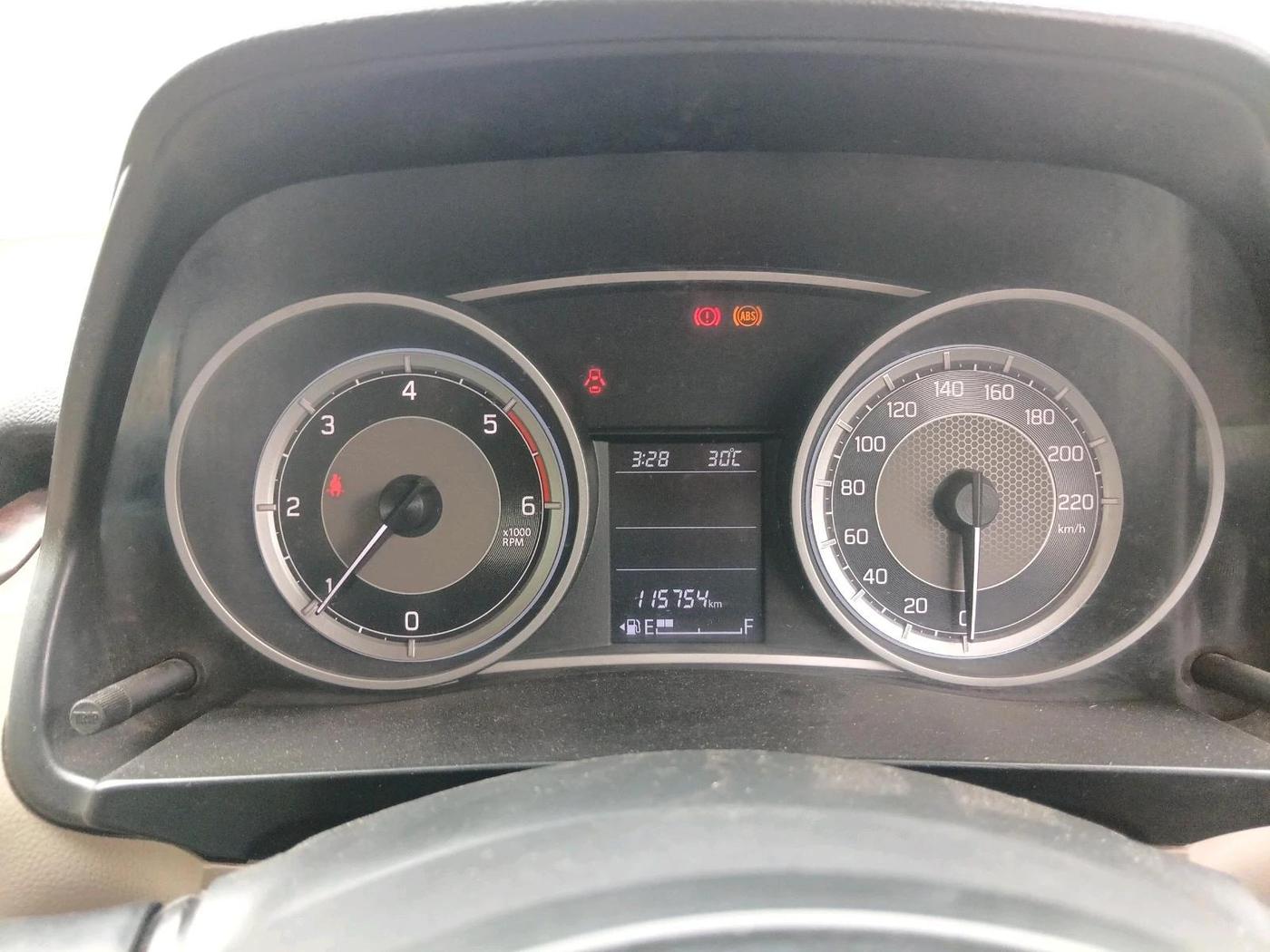 2018 Maruti Dzire ZDI, Diesel, Manual, 1,15,754 km, interior
