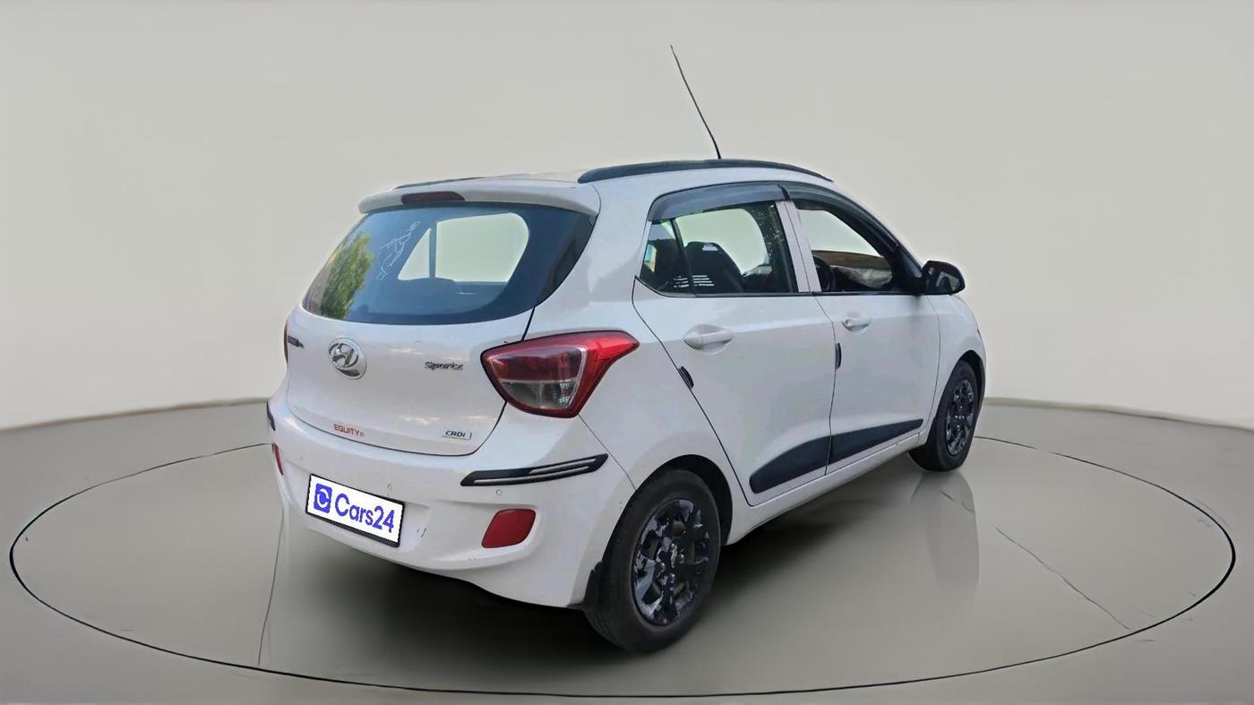 2016 Hyundai Grand i10 SPORTZ 1.1 CRDI, Diesel, Manual, 1,02,482 km, exterior