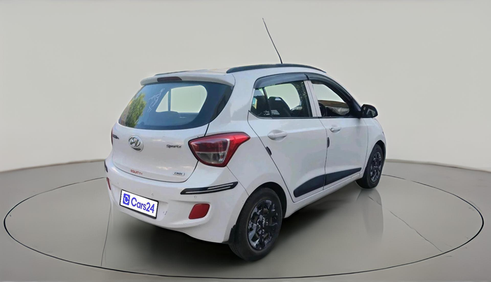 2016 Hyundai Grand i10 SPORTZ 1.1 CRDI, Diesel, Manual, 1,02,482 km, exterior