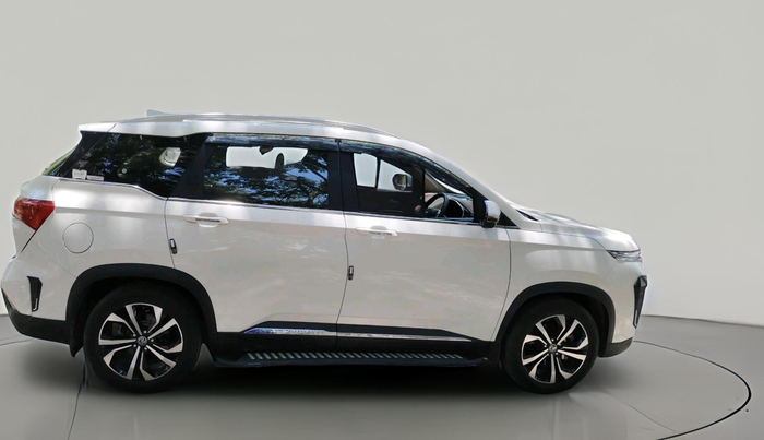 2025 MG HECTOR PLUS SAVVY PRO 1.5 TURBO CVT 7 STR, Petrol, Automatic, 5,024 km, exterior