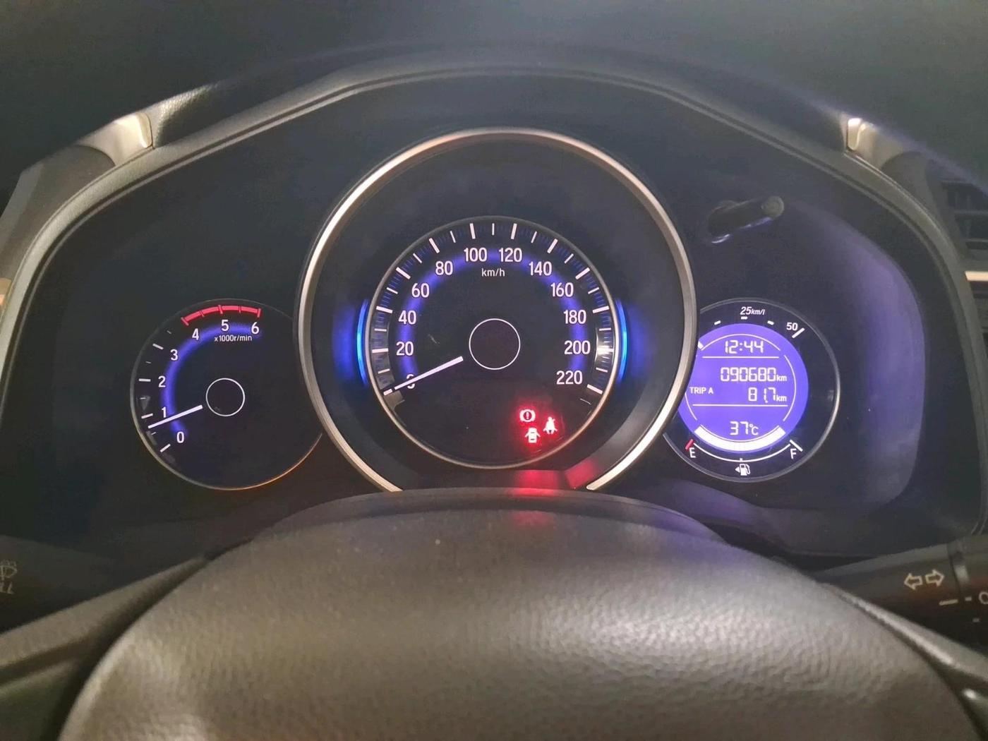 2018 Honda WR-V 1.5L I-DTEC VX MT, Diesel, Manual, 90,680 km, interior