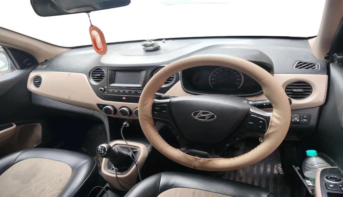 2017 Hyundai Grand i10 SPORTZ 1.2 KAPPA VTVT, CNG, Manual, 68,745 km, interior