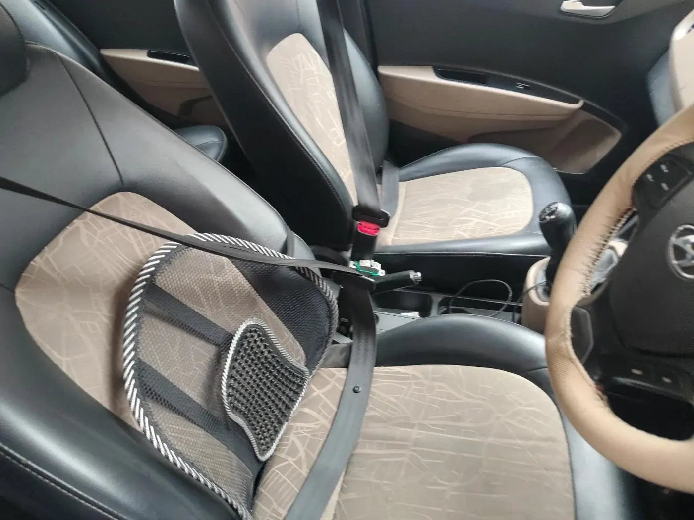 2017 Hyundai Grand i10 SPORTZ 1.2 KAPPA VTVT, CNG, Manual, 68,745 km, interior