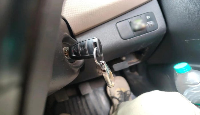 2017 Hyundai Grand i10 SPORTZ 1.2 KAPPA VTVT, CNG, Manual, 68,745 km, interior