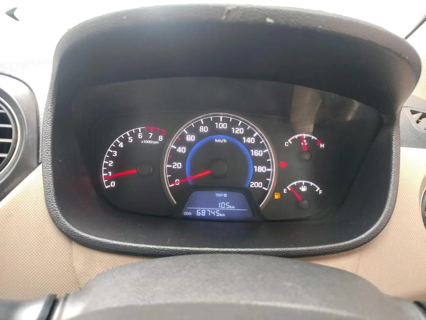 2017 Hyundai Grand i10 SPORTZ 1.2 KAPPA VTVT, CNG, Manual, 68,745 km, interior