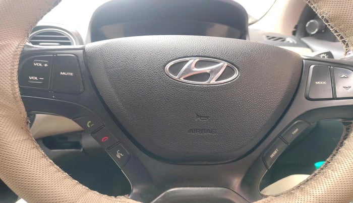 2017 Hyundai Grand i10 SPORTZ 1.2 KAPPA VTVT, CNG, Manual, 68,745 km, interior