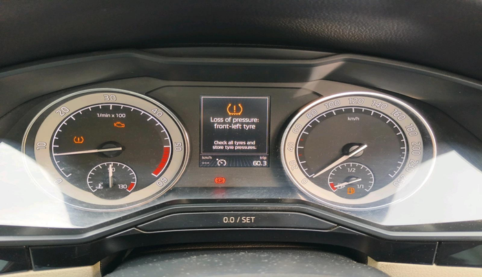 2017 Skoda Superb L&K 2.0 TDI AT, Diesel, Automatic, 1,93,053 km, interior