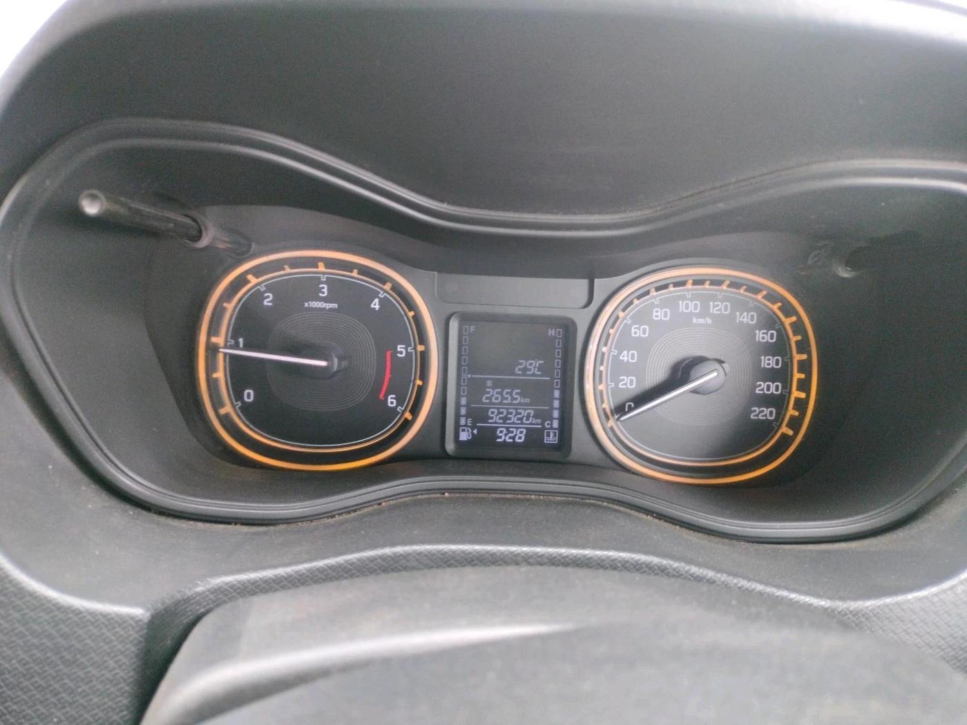 2017 Maruti Vitara Brezza ZDI, Diesel, Manual, 92,320 km, interior