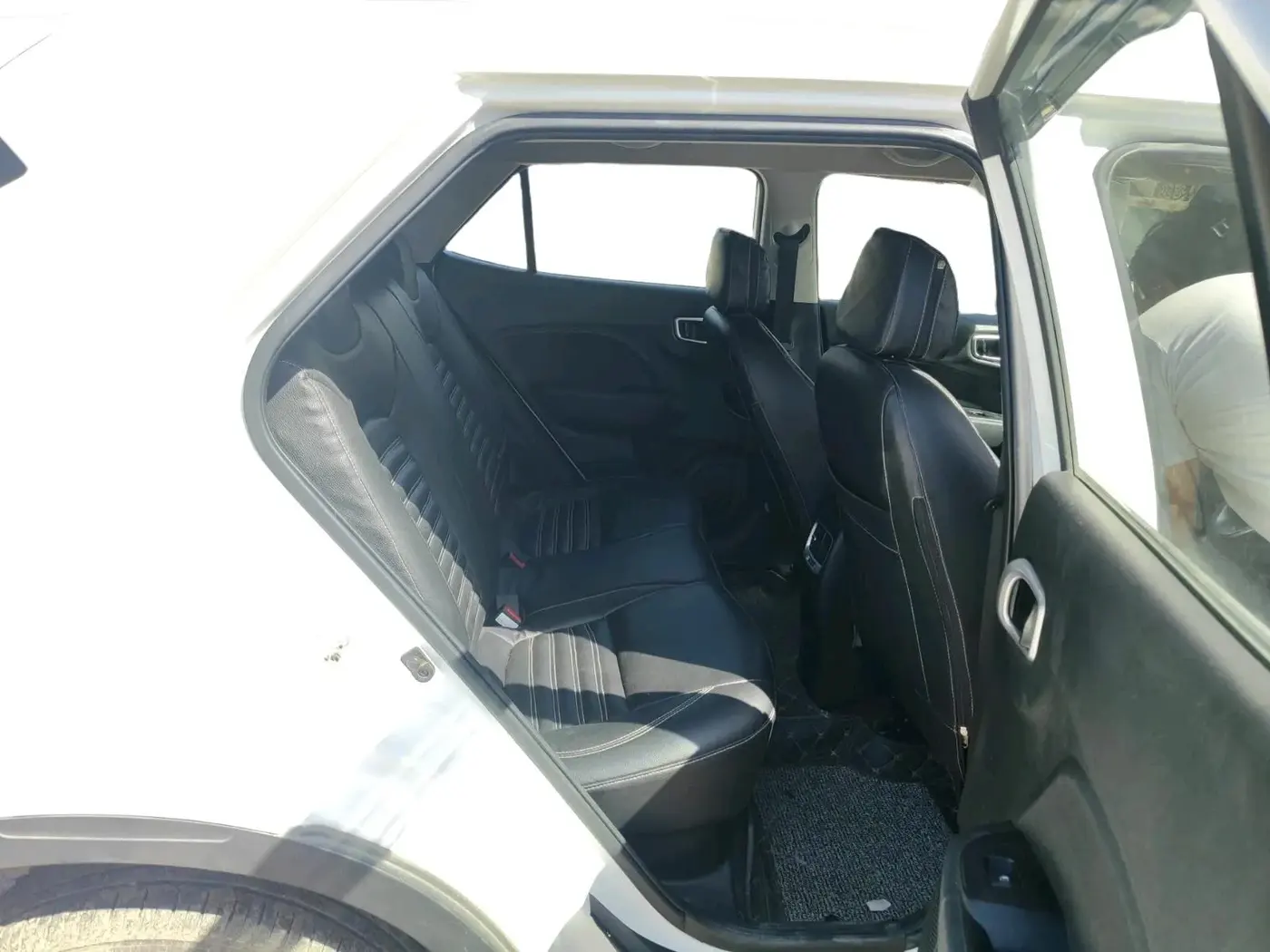 2020 Hyundai VENUE S 1.2, Petrol, Manual, 60,089 km, interior