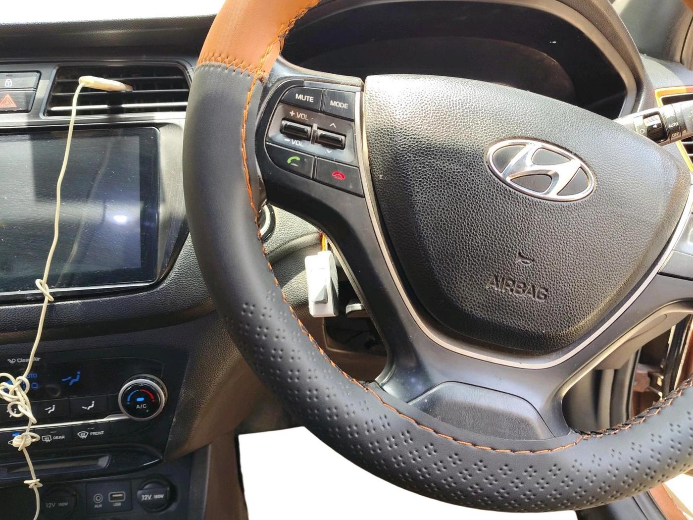 2015 Hyundai i20 Active 1.2 SX, Petrol, Manual, 77,331 km, interior