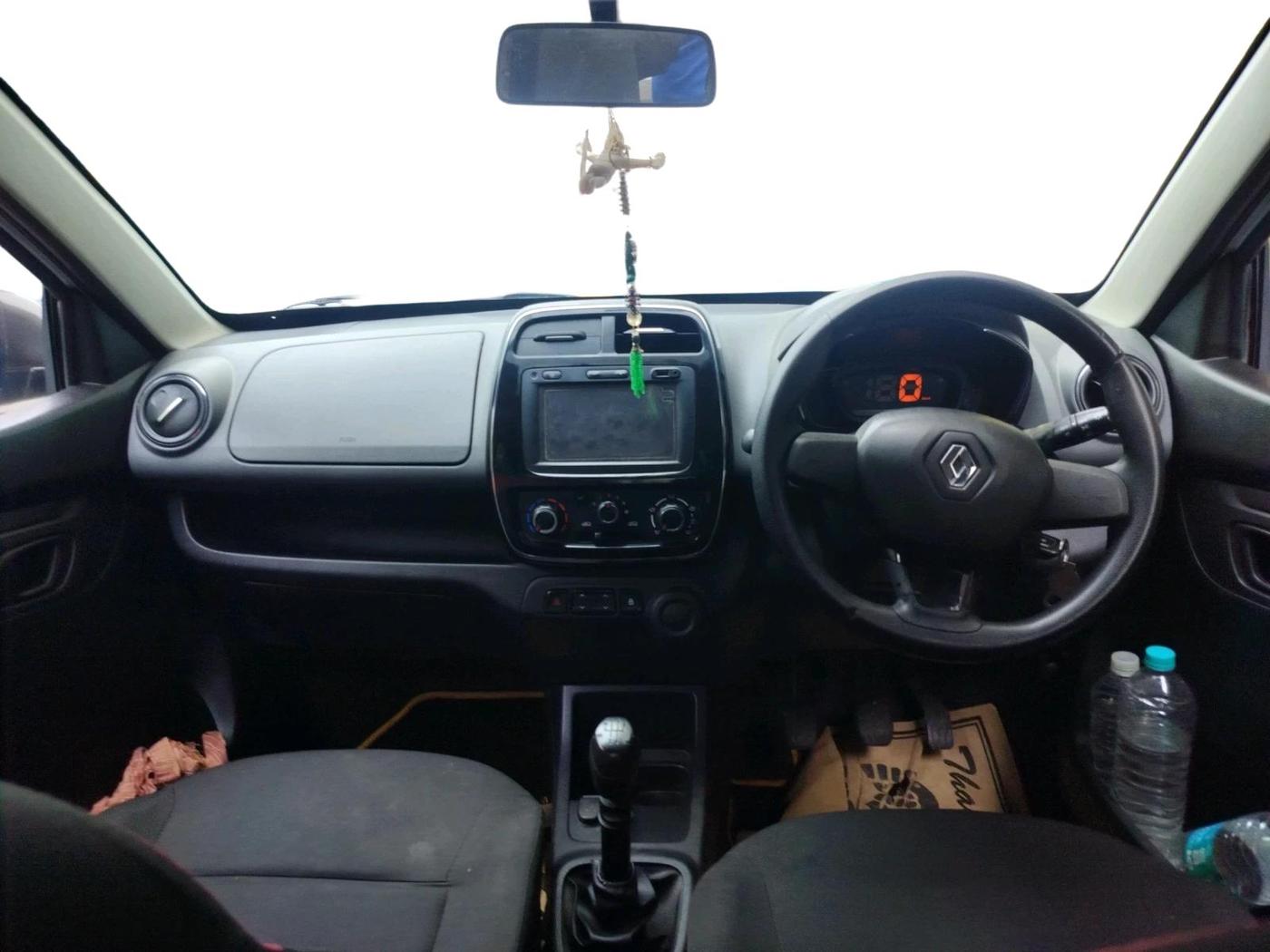 2017 Renault Kwid RXT 1.0, Petrol, Manual, 16,727 km, interior