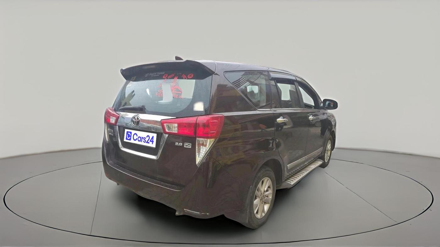 2017 Toyota Innova Crysta 2.8 ZX AT 7 STR, Diesel, Automatic, 91,097 km, exterior
