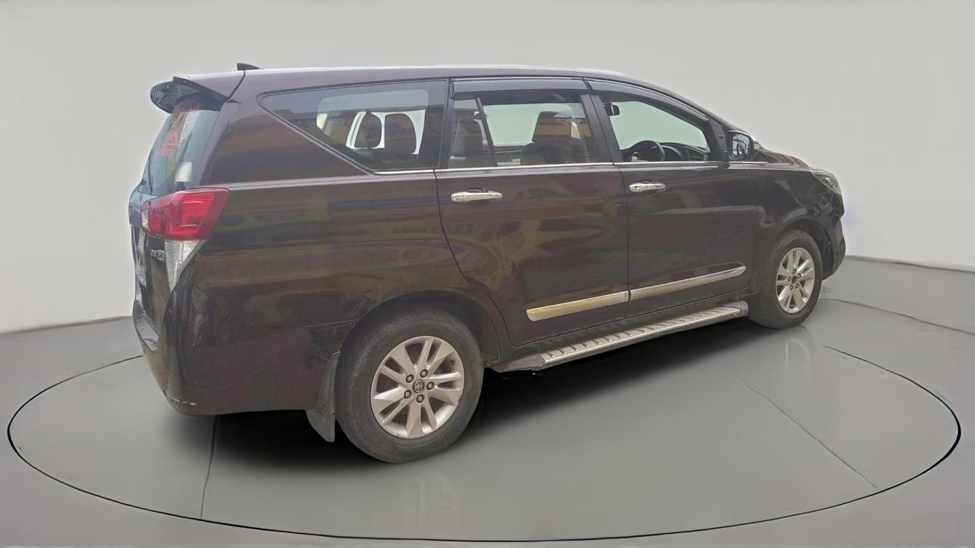 2017 Toyota Innova Crysta 2.8 ZX AT 7 STR, Diesel, Automatic, 91,097 km, exterior