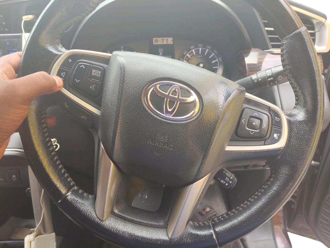 2017 Toyota Innova Crysta 2.8 ZX AT 7 STR, Diesel, Automatic, 91,097 km, interior