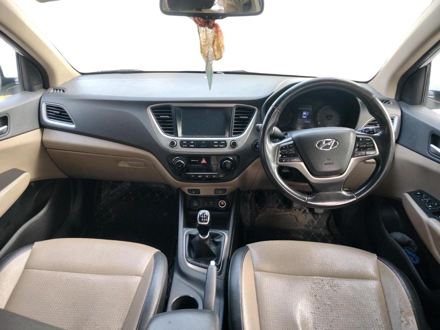 2018 Hyundai Verna 1.6 SX (O) CRDI MT, Diesel, Manual, 97,614 km, interior