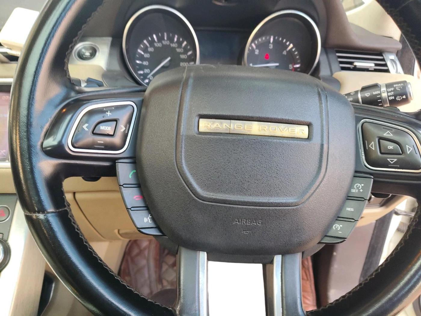 2012 Landrover Range Rover Evoque DYNAMIC SD4, Diesel, Automatic, 1,20,000 km, interior