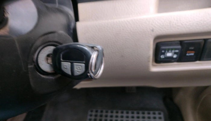 2016 Maruti Swift Dzire LXI (O), CNG, Manual, 1,11,170 km, interior