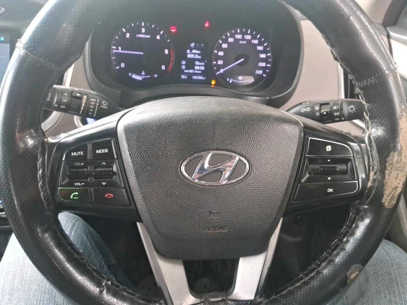 2016 Hyundai Creta SX (O) 1.6 DIESEL, Diesel, Manual, 1,48,104 km, interior