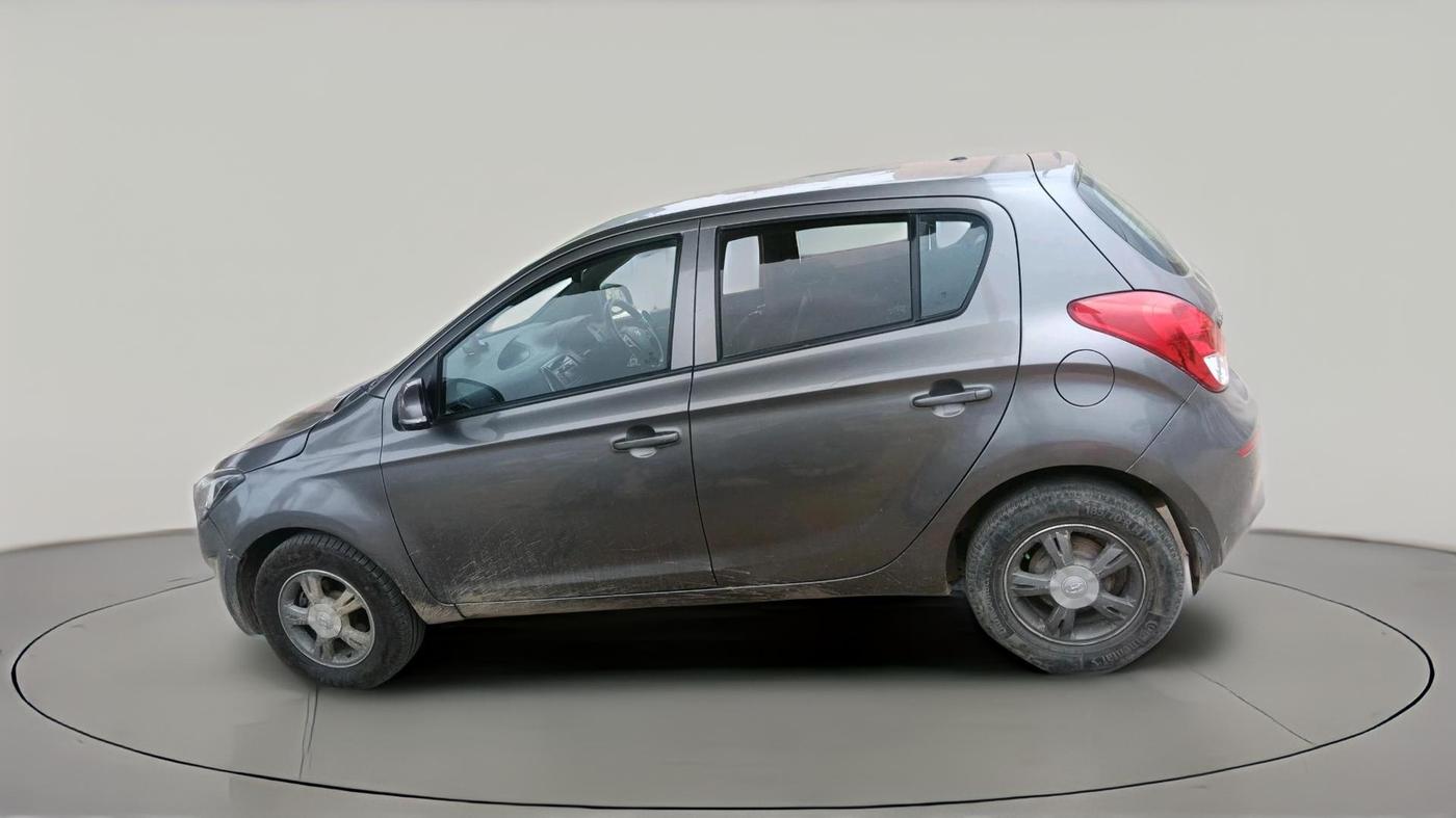 2013 Hyundai i20 SPORTZ 1.2, Petrol, Manual, 1,02,168 km, exterior