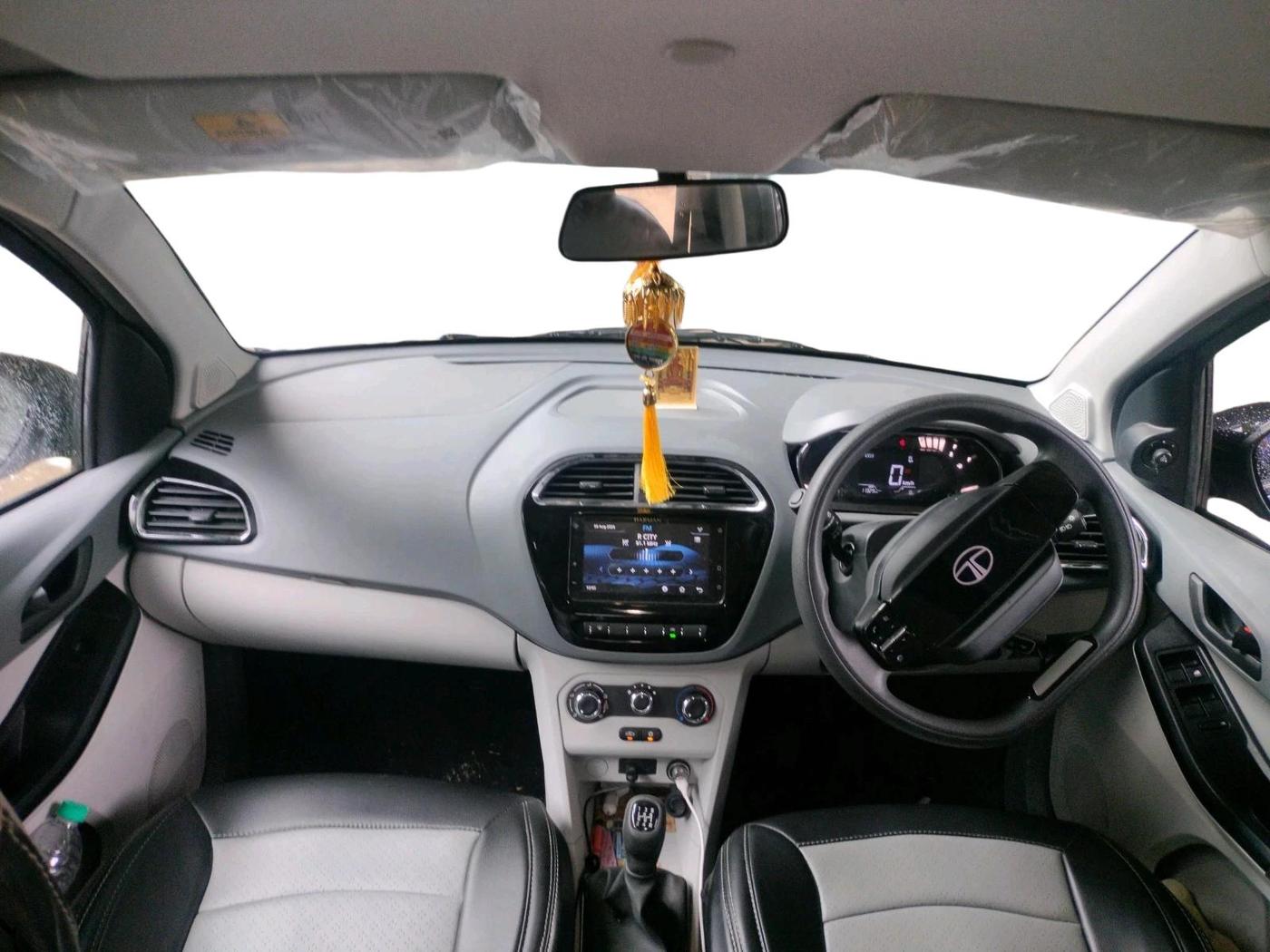 2026 Tata Tiago XT CNG, CNG, Manual, 11,329 km, interior