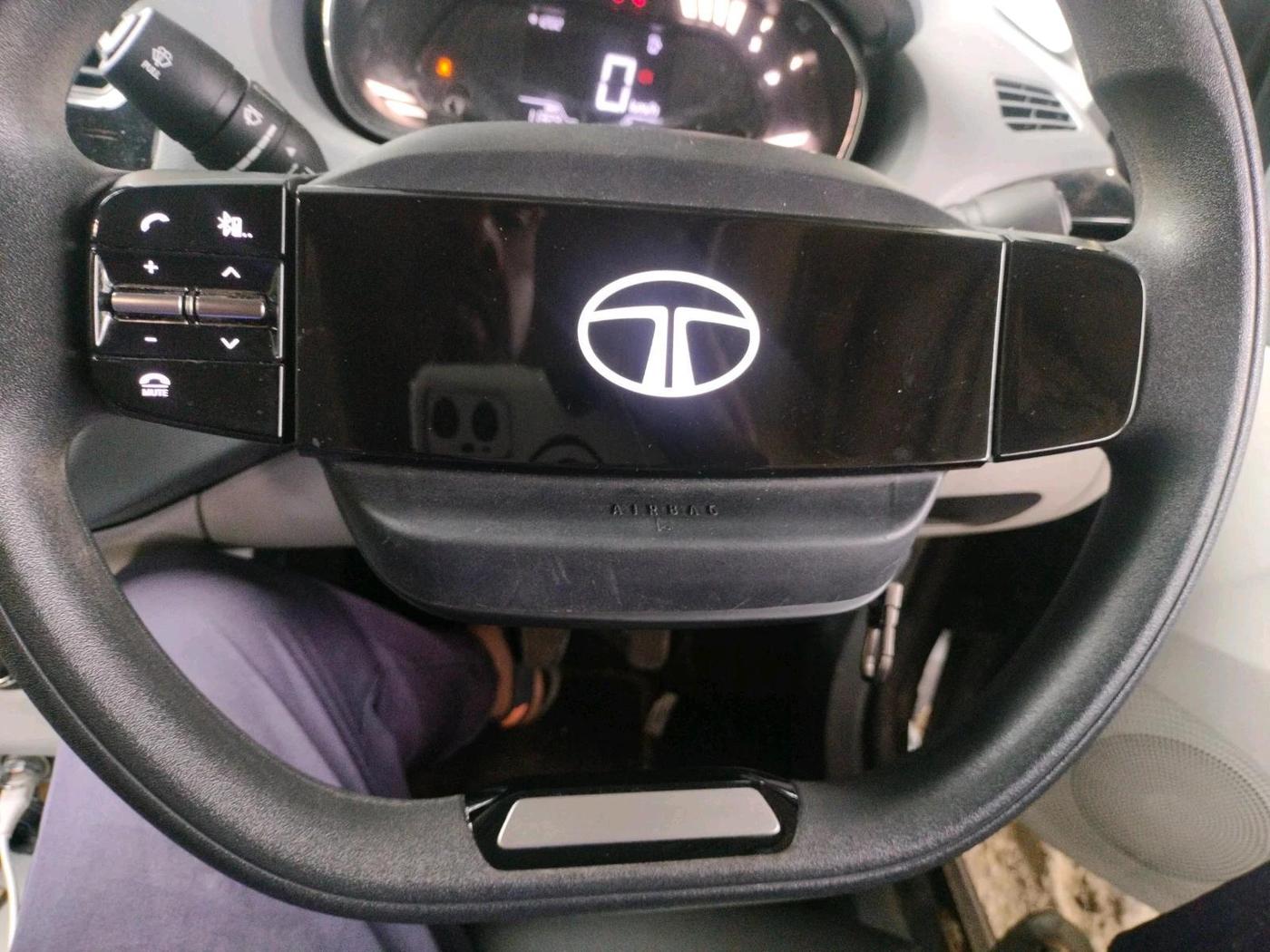 2026 Tata Tiago XT CNG, CNG, Manual, 11,329 km, interior