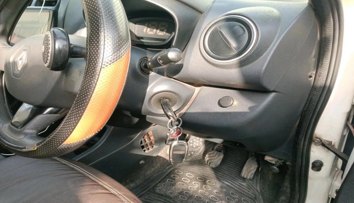 2016 Renault Kwid RXL, Petrol, Manual, 1,16,649 km, interior