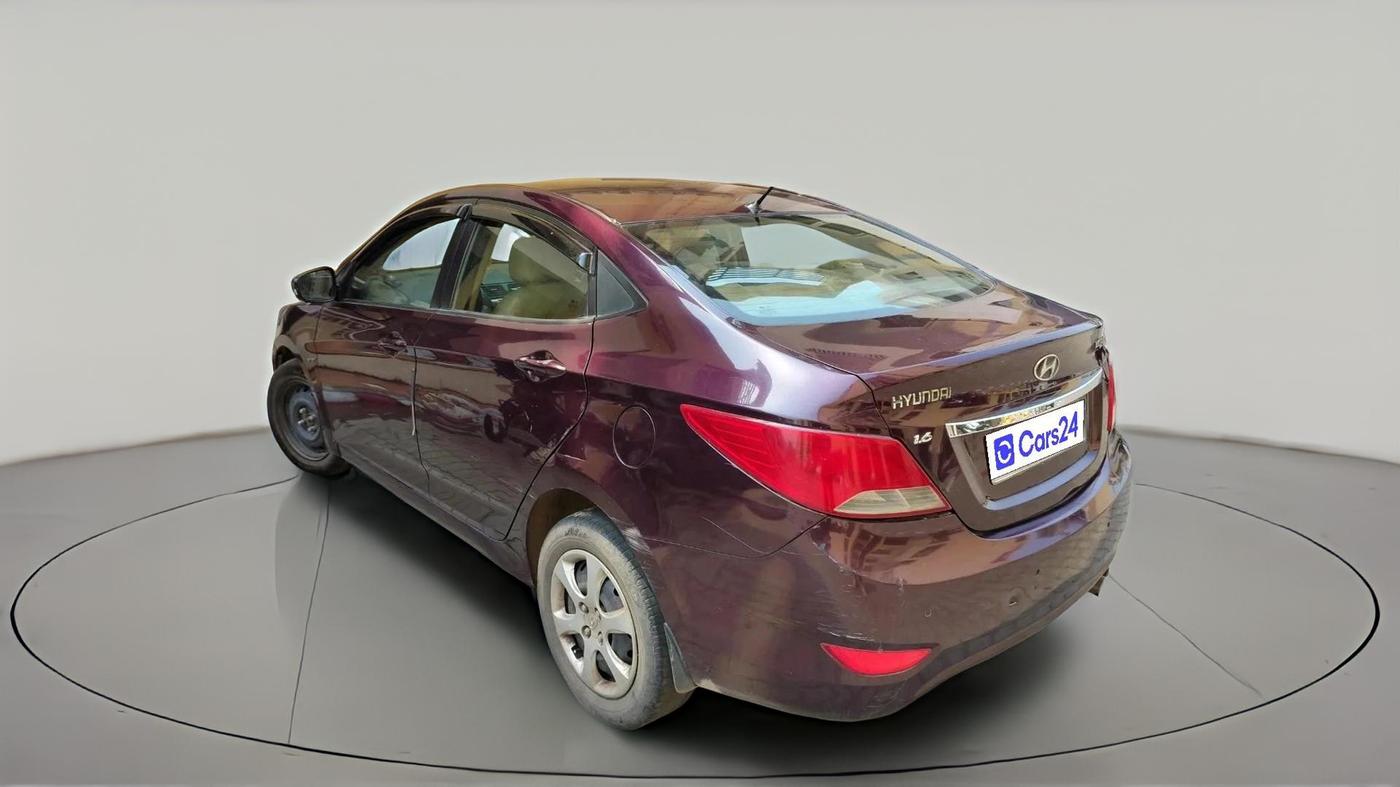 2011 Hyundai Verna FLUIDIC 1.6 VTVT EX, Petrol, Manual, 1,65,414 km, exterior