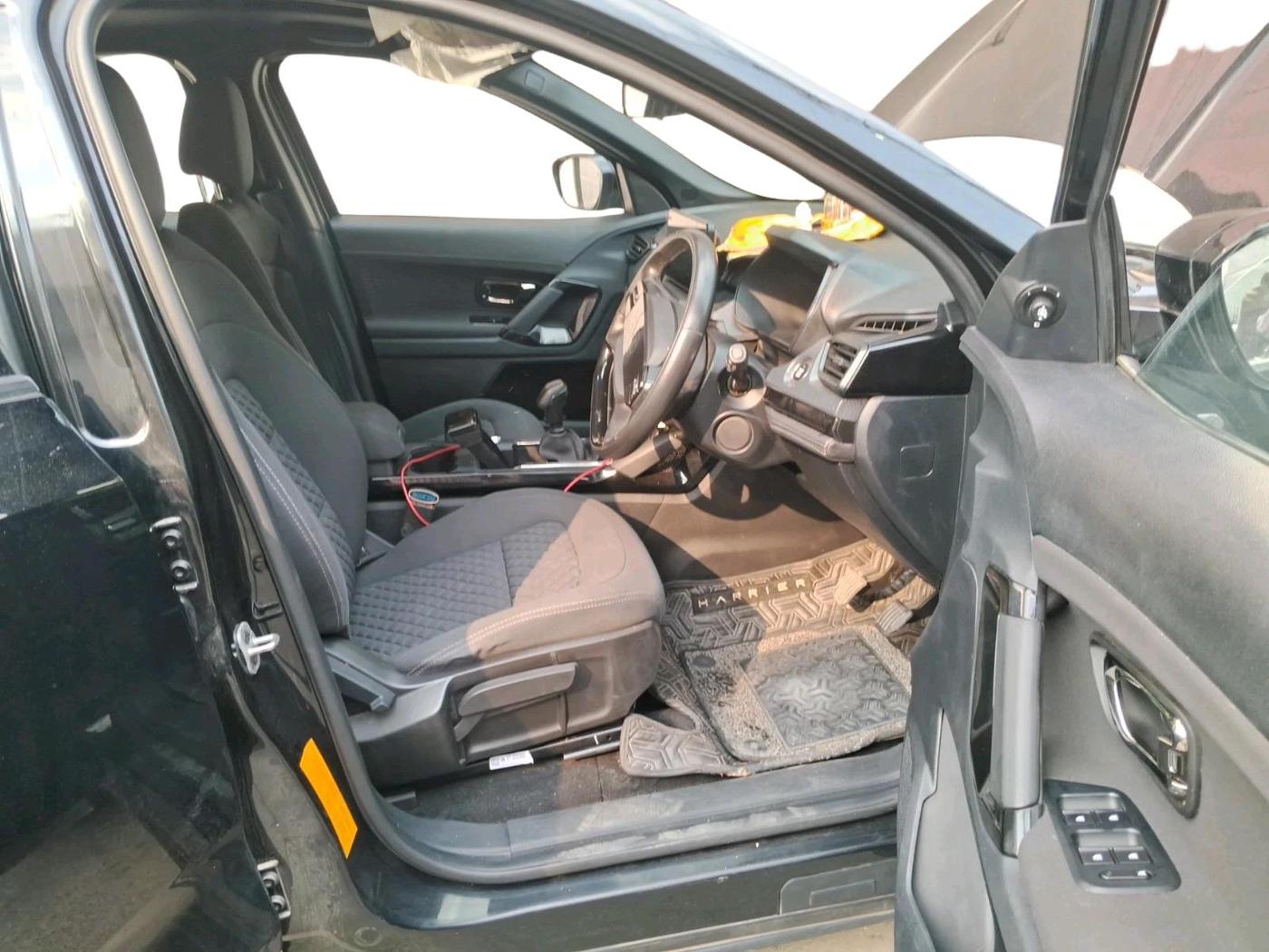 2025 Tata Harrier PURE PLUS S DARK EDITION, Diesel, Manual, 43,039 km, interior