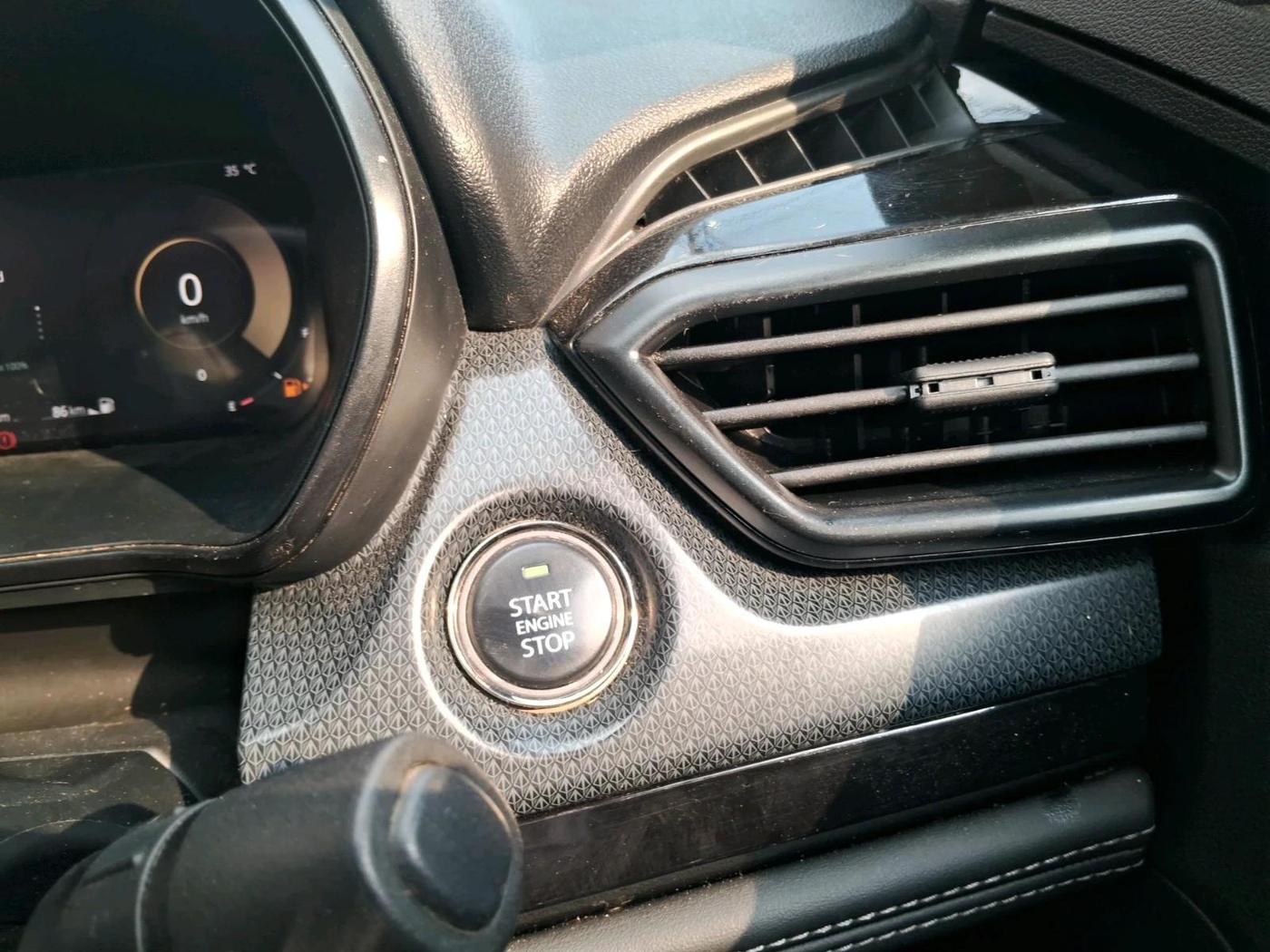 2025 Tata Harrier PURE PLUS S DARK EDITION, Diesel, Manual, 43,039 km, interior