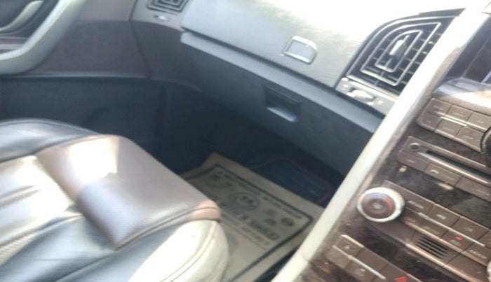 2014 Mahindra XUV500 W8, Diesel, Manual, 1,07,949 km, interior