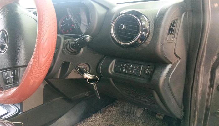 2022 Mahindra Thar LX PETROL HT 4WD AT, Petrol, Automatic, 55,436 km, interior