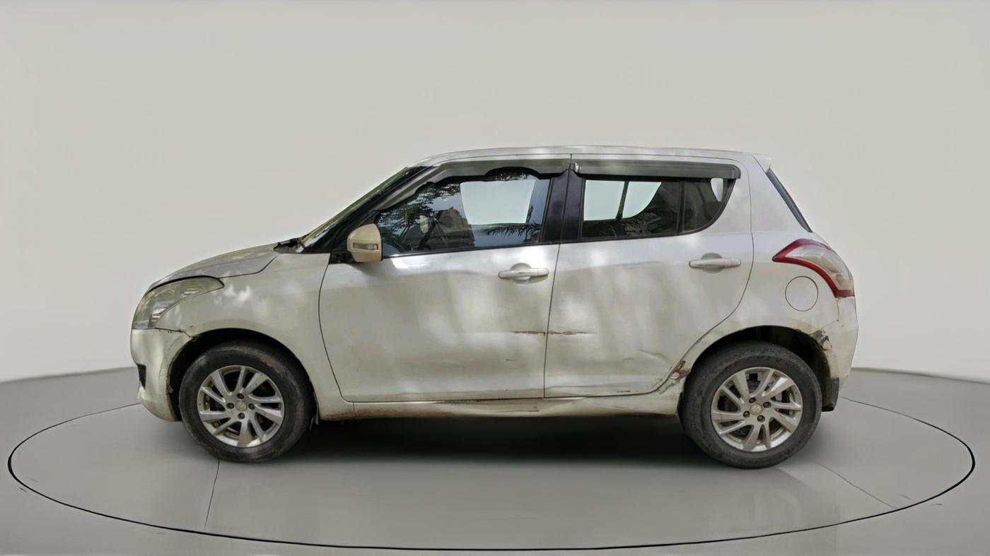 2011 Maruti Swift ZXI, CNG, Manual, 1,34,891 km, exterior
