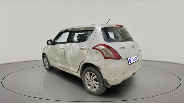 2011 Maruti Swift ZXI, CNG, Manual, 1,34,891 km, exterior