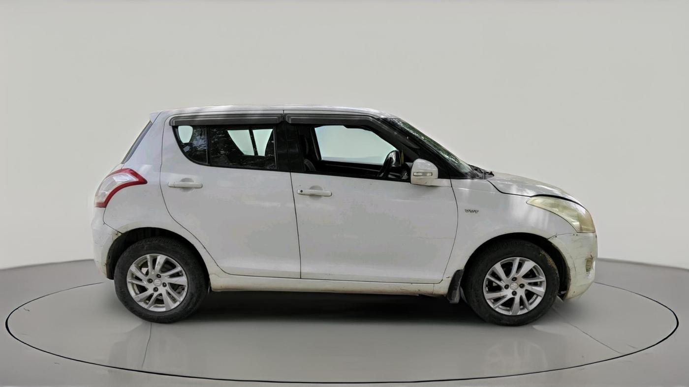 2011 Maruti Swift ZXI, CNG, Manual, 1,34,891 km, exterior