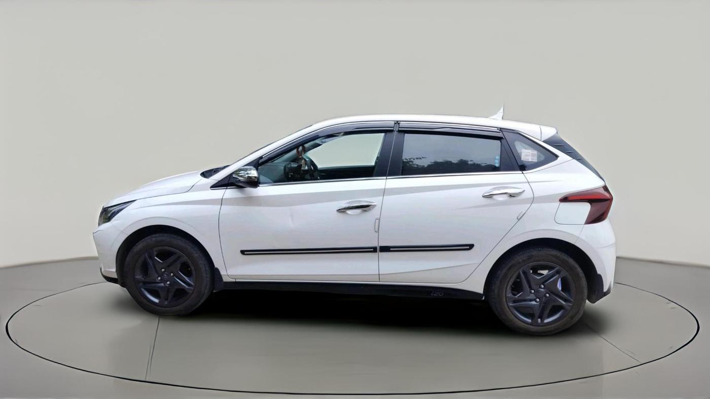 2023 Hyundai NEW I20 SPORTZ 1.2 MT, Petrol, Manual, 21,700 km, exterior