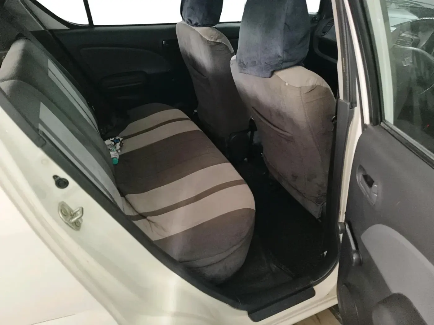 2011 Maruti Ritz LXI, Petrol, Manual, 86,853 km, interior
