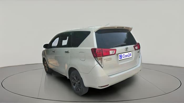 2016 Toyota Innova Crysta 2.8 ZX AT 7 STR, Diesel, Automatic, 2,77,632 km, exterior