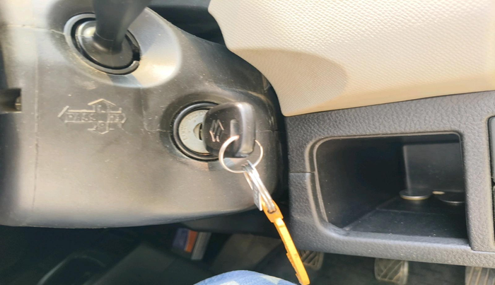 2015 Maruti Wagon R 1.0 LXI, CNG, Manual, 1,07,240 km, interior