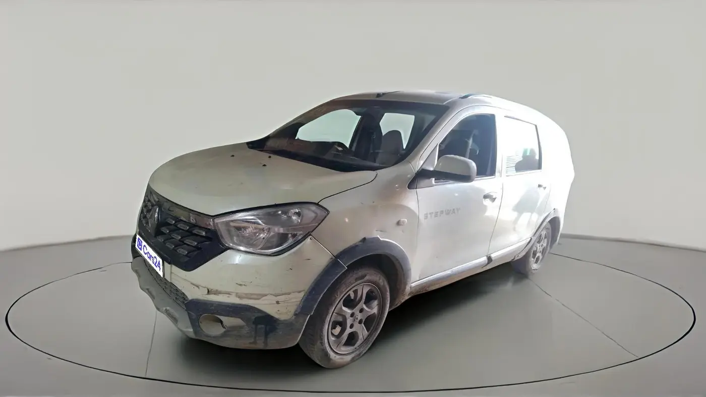 2015 Renault Lodgy 110 PS RXZ STEPWAY 7 STR, Diesel, Manual, 67,382 km, exterior