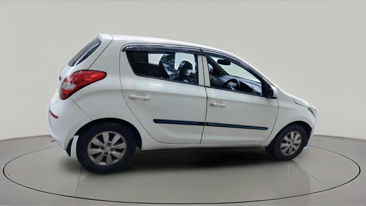 2013 Hyundai i20 SPORTZ 1.2, Petrol, Manual, 73,274 km, exterior