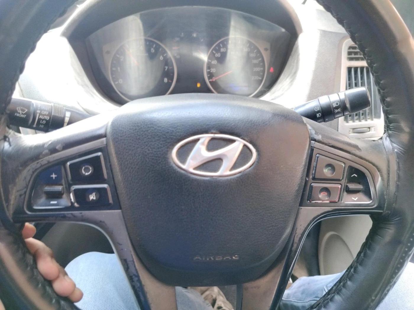 2013 Hyundai i20 SPORTZ 1.2, Petrol, Manual, 73,274 km, interior