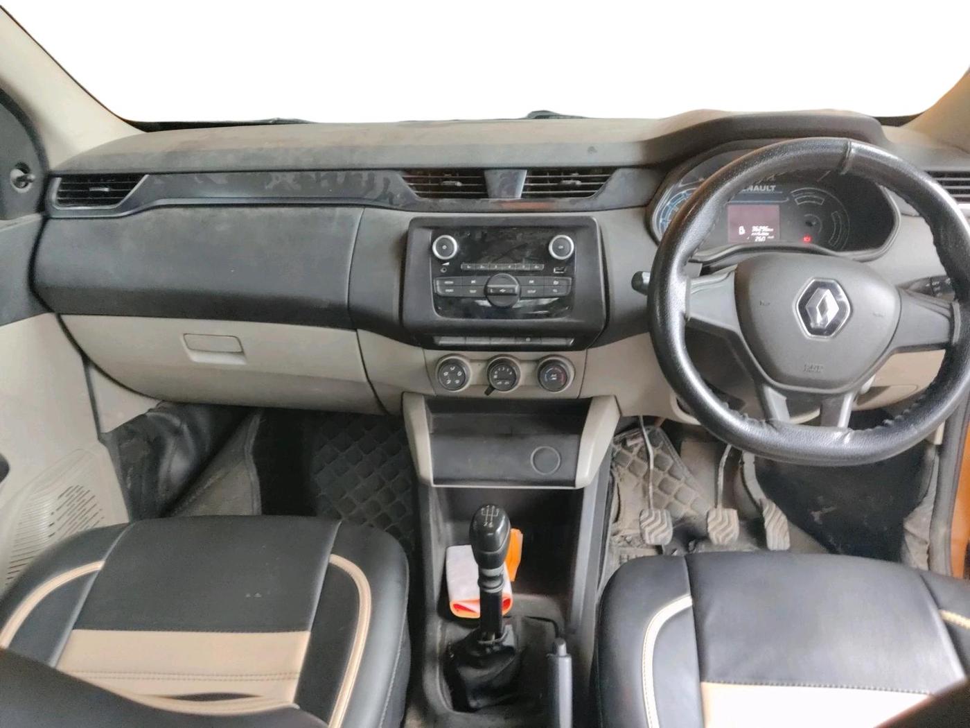 2021 Renault TRIBER RXL MT, Petrol, Manual, 36,295 km, interior