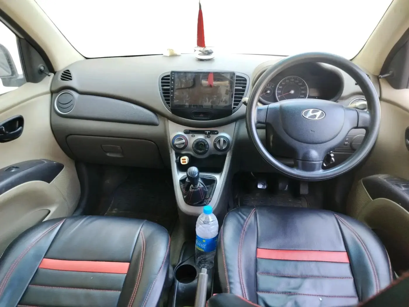 2012 Hyundai i10 ERA 1.1, Petrol, Manual, 1,05,098 km, interior