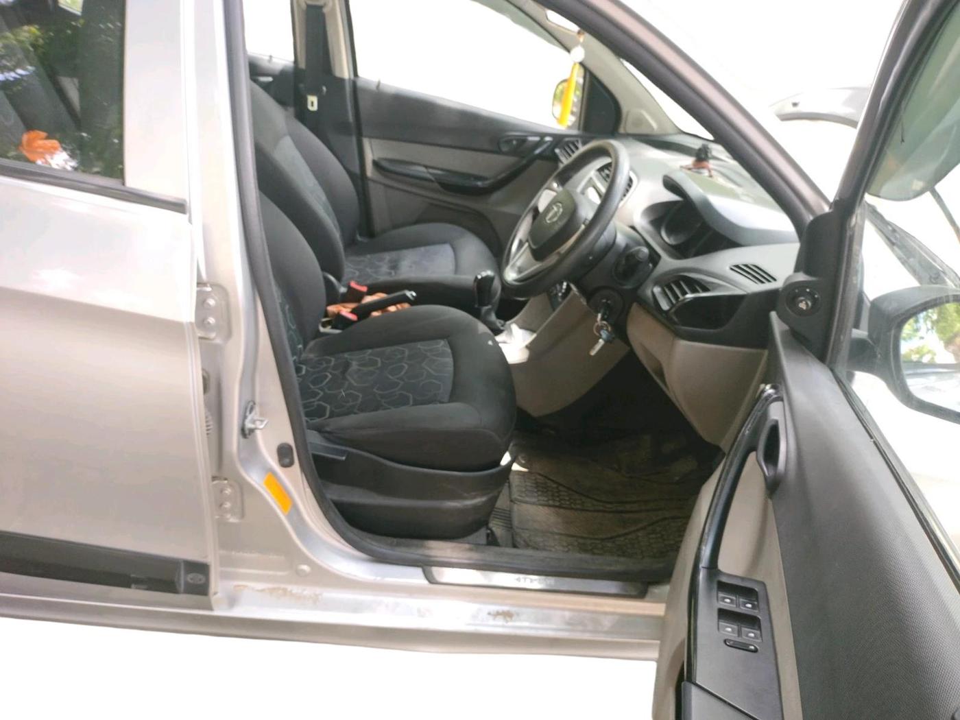 2017 Tata Tiago XT PETROL, Petrol, Manual, 56,055 km, interior